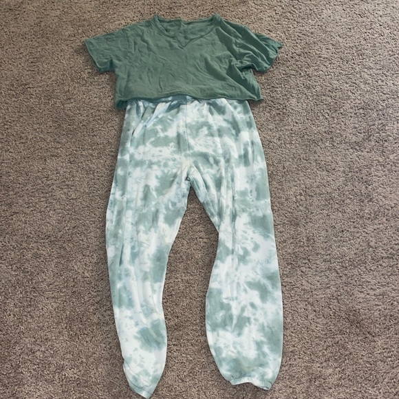 Offline Aerie Matching Set - Picture 1 of 6